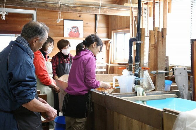 2-days-immersive-japanese-washi-paper-making-in-kochi
