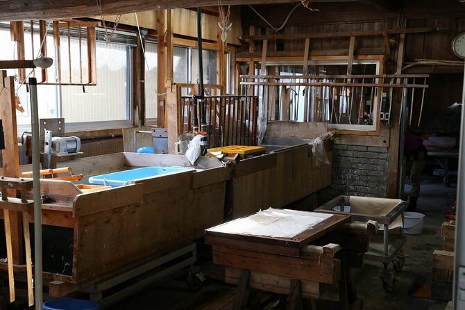 2-days-immersive-japanese-washi-paper-making-in-kochi