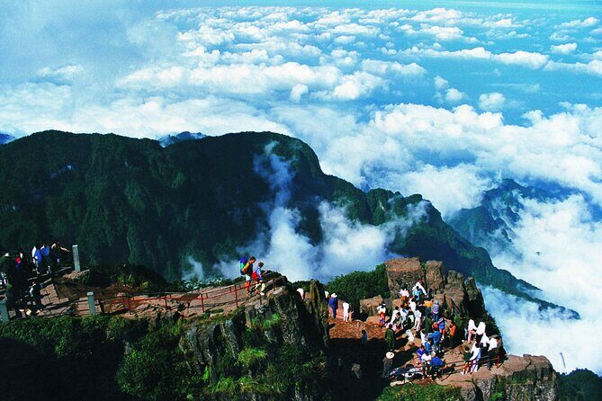 2 Days Leshan Giant Buddha and Mount Emei Tour - A Closer Look at the Itinerary