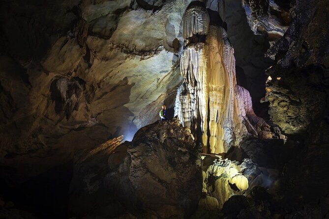 2 Days Nature Adventure Tour from Dong Hoi to Cha Loi Cave - The Experience of Camping and Outdoor Dining