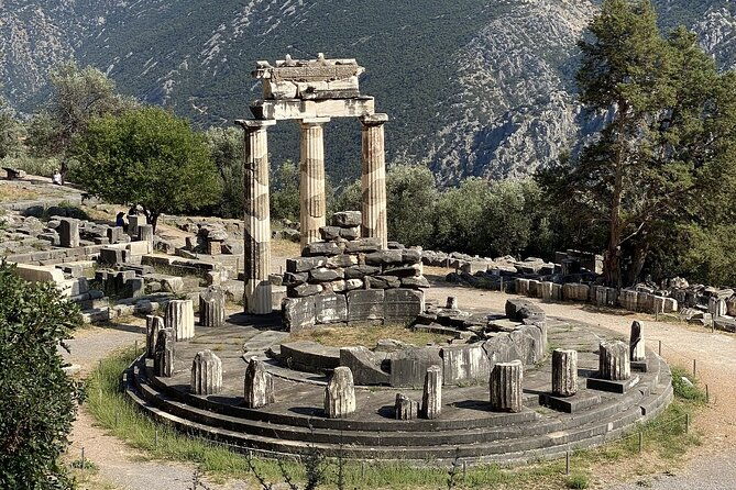2-days-private-tour-from-athens-to-delphi-and-meteora