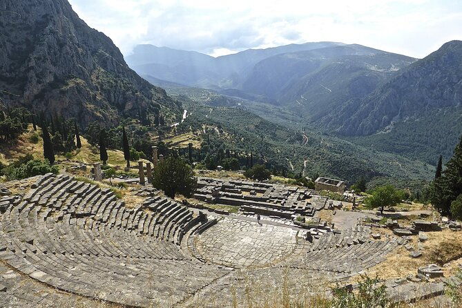 2-days-private-tour-from-athens-to-delphi-and-meteora