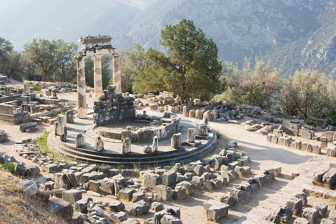 2-days-private-tour-to-delphi-and-meteora