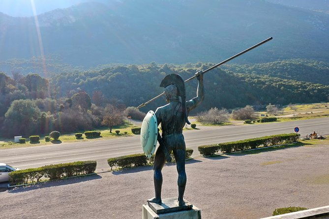 2-days-private-tourpersian-war-thermopylaemarathondelphisalamisplateaus