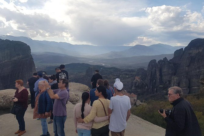 2-days-rail-trip-from-athens-to-meteora