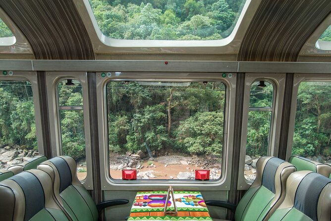 2-days-tour-the-best-the-sacred-valley-and-machu-picchu-by-vistadome-360-train