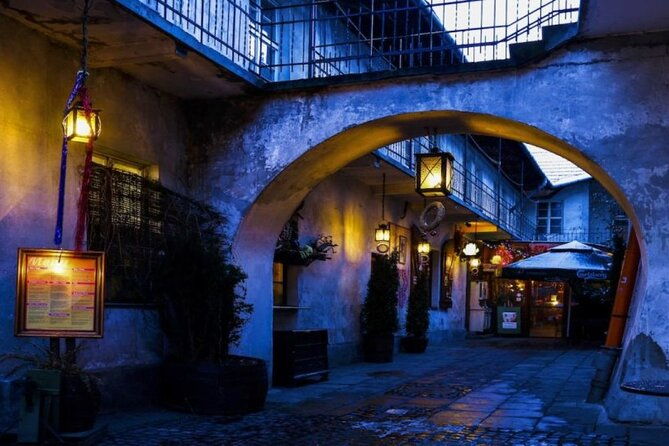 2-days-tour-to-auschwitz-and-krakow-from-warsaw