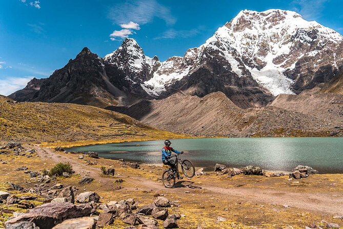 2-days-trekking-and-biking-tour-in-cusco-ausangate