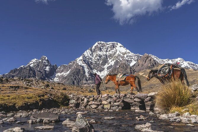 2-days-trekking-and-biking-tour-in-cusco-ausangate