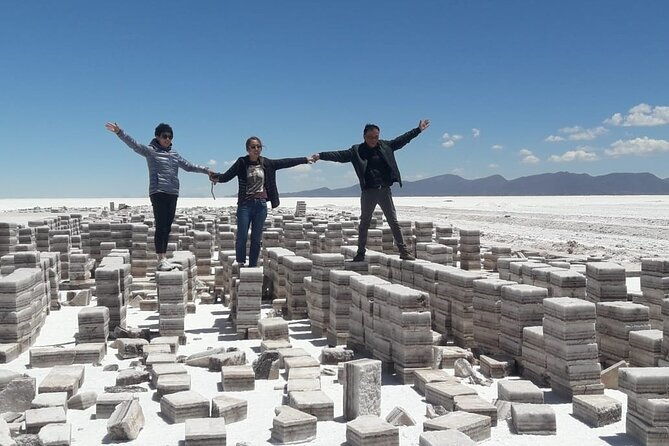 2-days-uyuni-salt-flats-including-laguna-colorada