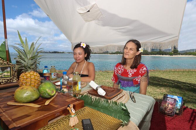 2-hour-aloha-picnic-photoshoot-for-up-to-eight-in-honolulu