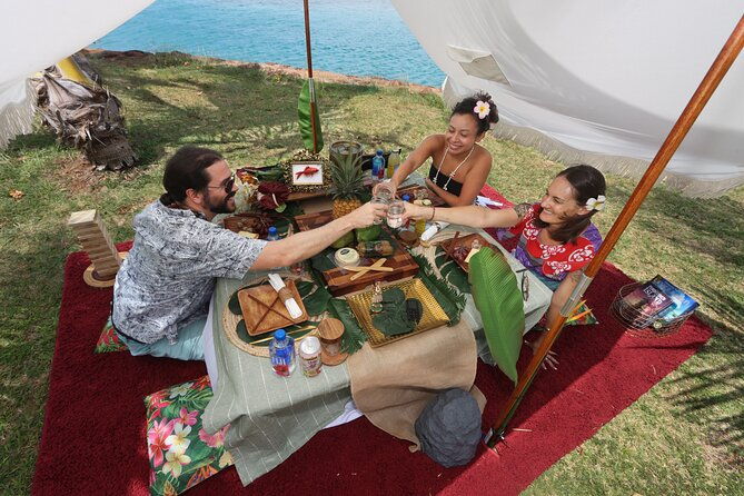 2-hour-aloha-picnic-photoshoot-for-up-to-eight-in-honolulu