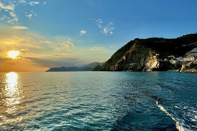2-Hour Boat Tour at sunset in the Cinque Terre with Pesto tasting and focaccia - FAQ