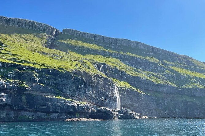 2-hour-boat-trip-in-faroe-island