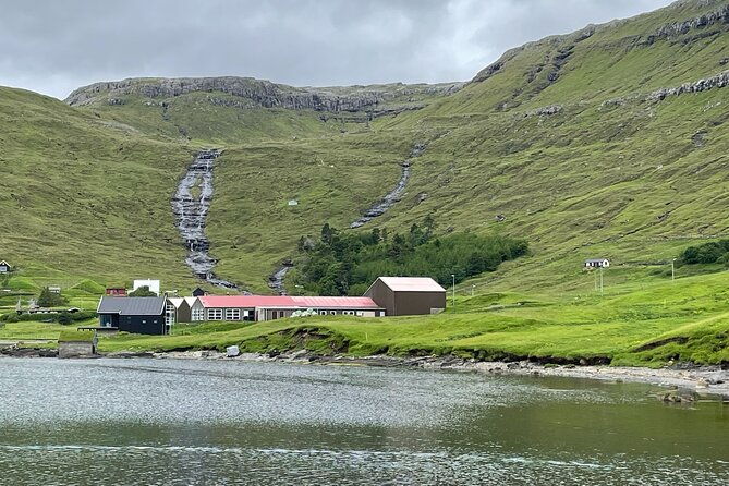 2-hour-boat-trip-in-faroe-island