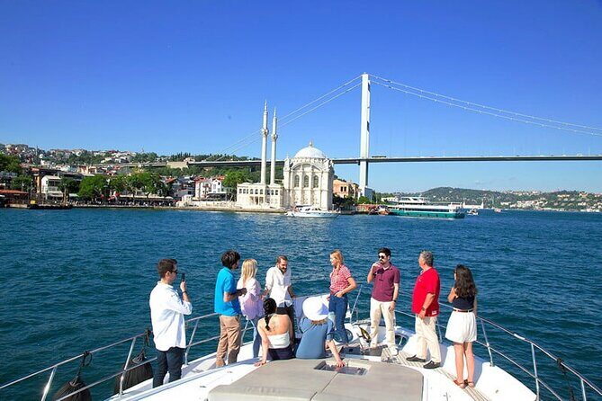 2-Hour Bosphorus Cruise in Istanbul with Guide - Key Points