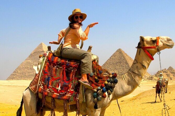 2 Hour Camel or Horse Riding around the Pyramids - The Guides and Service Quality