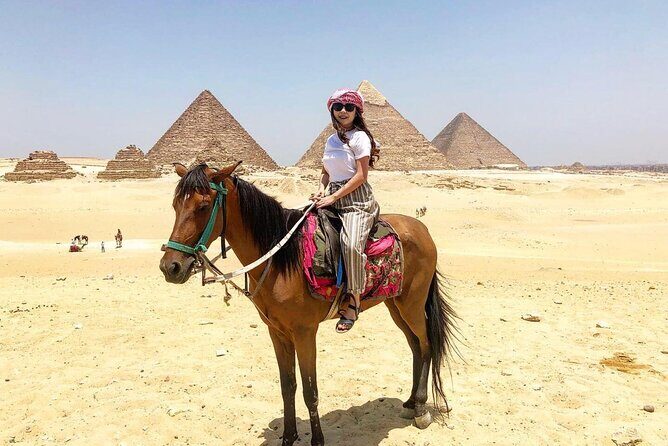 2 Hour Camel or Horse Riding around the Pyramids - Who Should Consider This Tour?