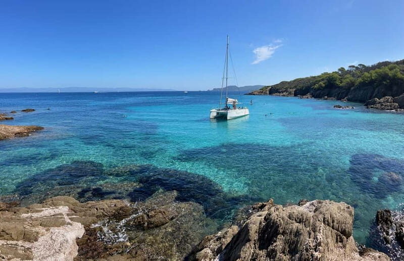 2-hour catamaran discovery tour of the Giens Peninsula and Porquerolles - The Itinerary in Detail