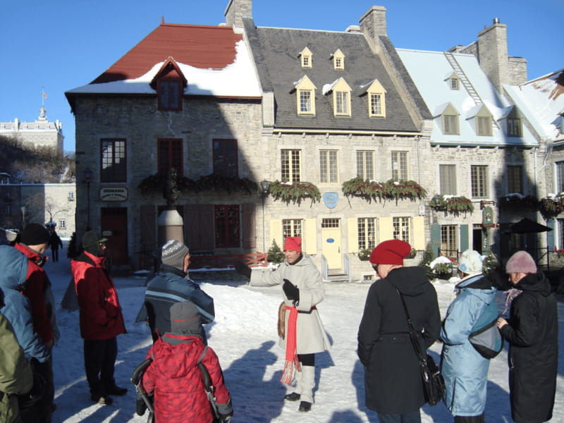 2-hour-christmas-magic-tour-in-old-quebec