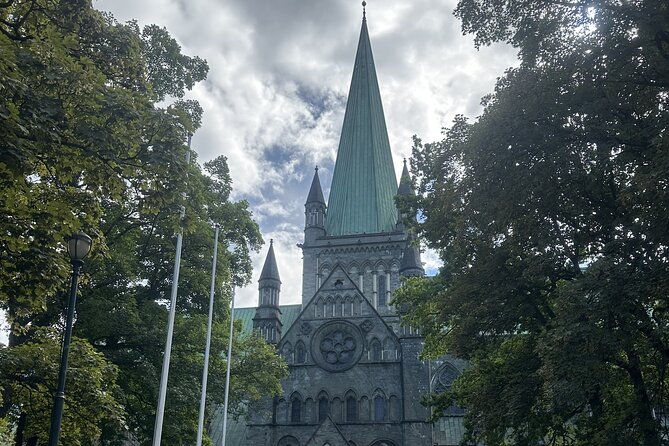 2-hour-city-walk-through-trondheim