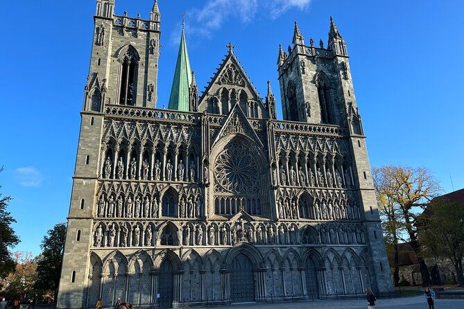 2-hour-city-walk-through-trondheim
