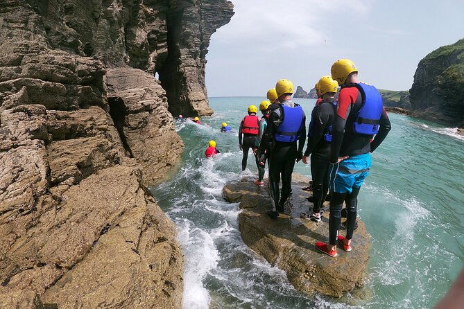2-hour-coasteering-adventure-near-bude