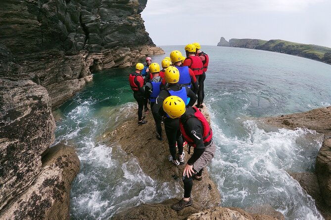 2-hour-coasteering-adventure-near-bude