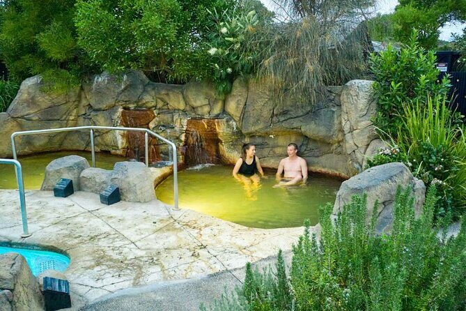 2-Hour Deep Blue Hot Springs in Warrnambool - Authentic Insights from Reviewers