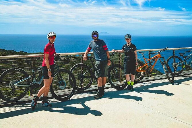 2-hour-e-bike-tour-with-wine-tasting-in-tenuta-delle-ripalte