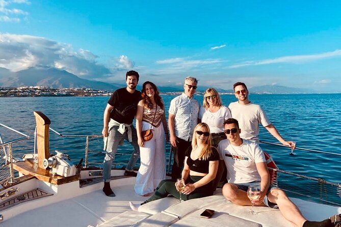 2-hour-excursion-in-search-of-dolphins-drinks-and-snacks
