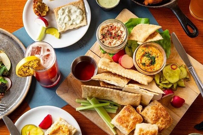 2-hour-guided-walking-art-and-appetizers-tour-in-lexington