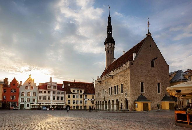 2-hour-guided-walking-tour-of-tallinn