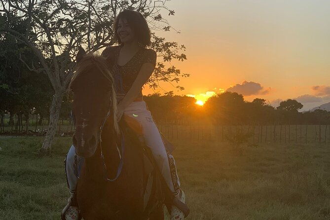 2-hour-horseback-riding-tour-at-sunset-from-punta-cana