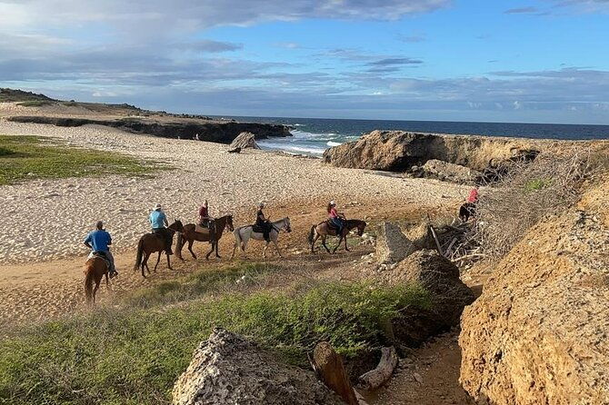 2-hour-horseback-riding-tour-to-little-natural-bridge-in-aruba