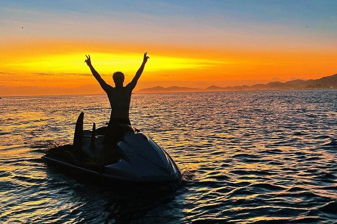 2-hour-jet-ski-ride-and-tow-snorkeling-in-tijuca-islands