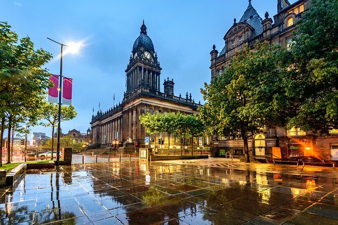 2 Hour Leeds Highlights Walking Tour - Exploring Leeds in Just Two Hours
