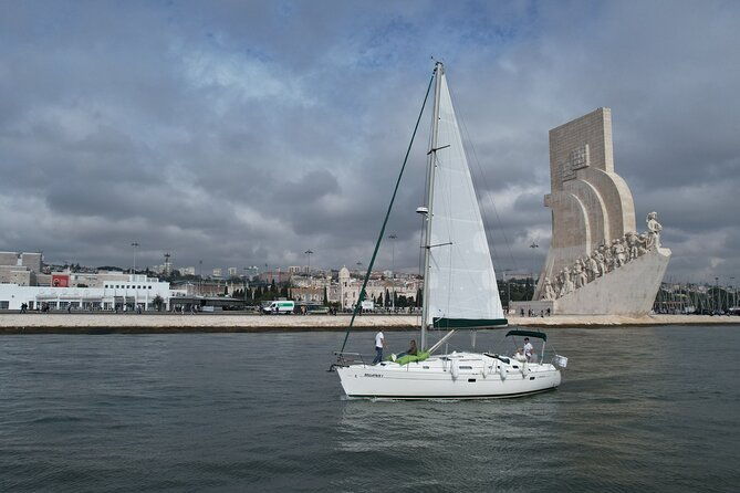 2-hour-lisbon-sunset-sailing-tour