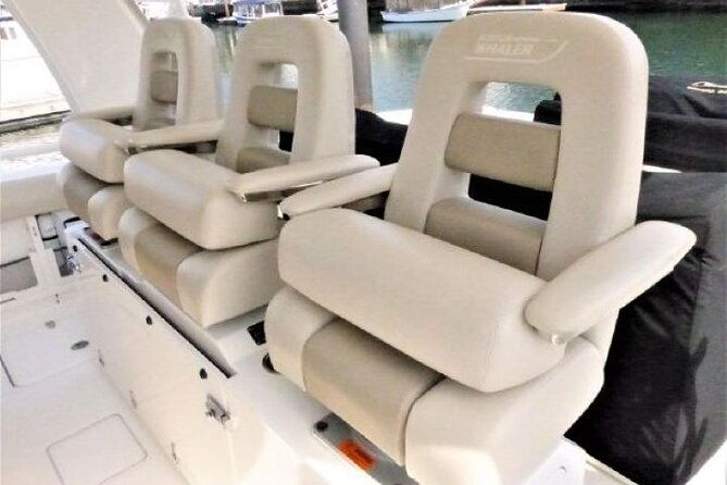 2-hour-maalaea-luxury-powerboat-sunset-cruise-for-up-to-6-guests