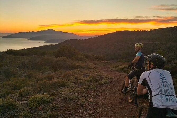 2-hour-magical-e-bike-tour-at-sunset-in-capoliveri