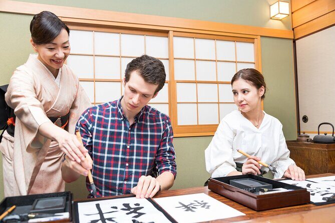 2 Hour Onsen Calligraphy Experience - Key Points