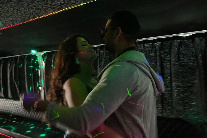 2-hour-party-bus-traveling-to-miami-downtown-brickell-and-little-havana