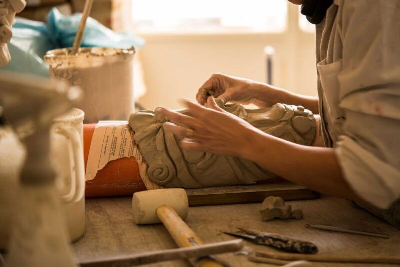 2-hour-pottery-making-workshop-in-ragusa-2