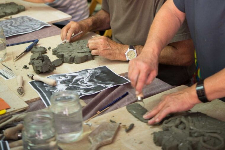 2-hour-pottery-making-workshop-in-ragusa-2
