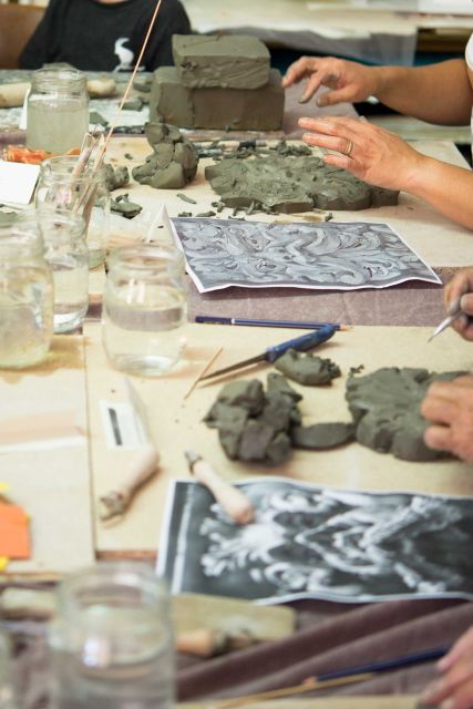2-hour-pottery-making-workshop-in-ragusa-2