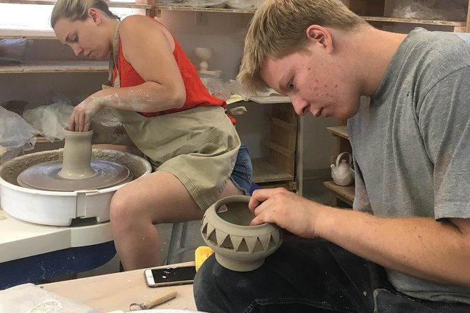 2-hour-pottery-workshop-and-studio-tour-in-ojai-2