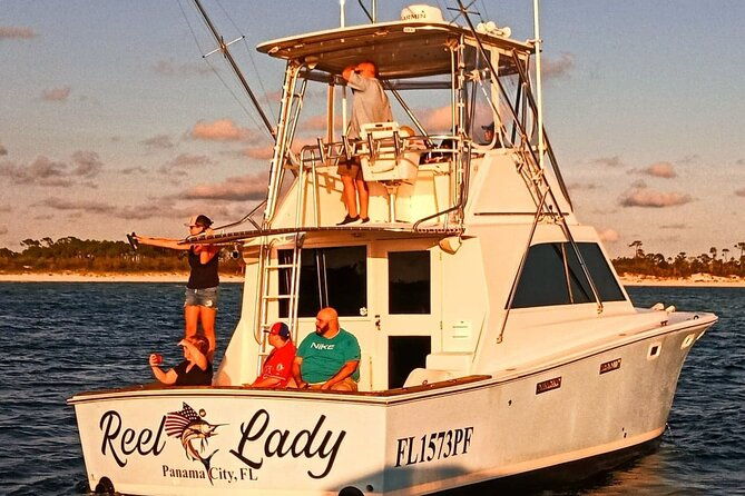 2-hour-private-dolphin-sightseeing-tour