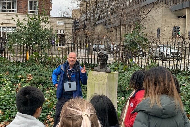 2-hour-private-lgbtq-history-tour-of-london-with-a-licensed-guide