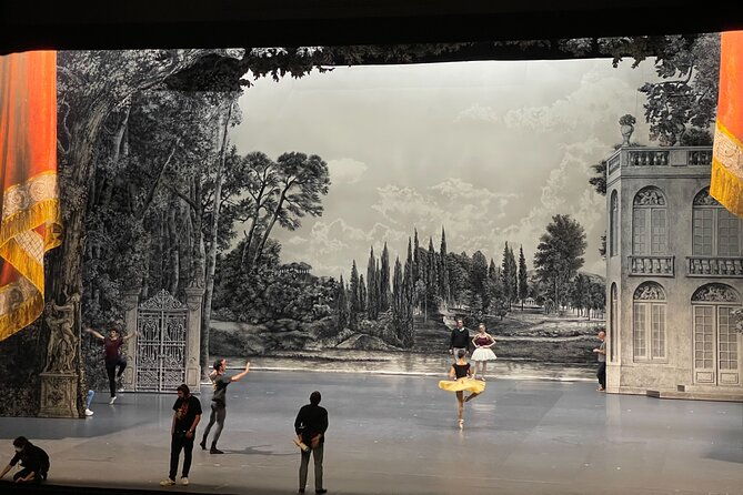 2-hour-private-opera-garnier-guided-tour-2