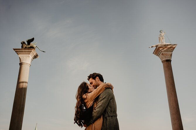 2-hour-private-photo-shoot-in-venice-with-gondola-ride